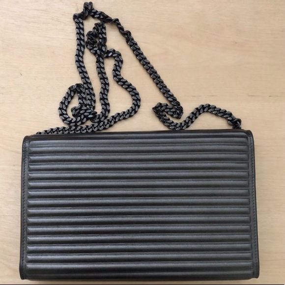 Saint Laurent Monogram Quilted Wallet On Chain - Picture 8 of 12
